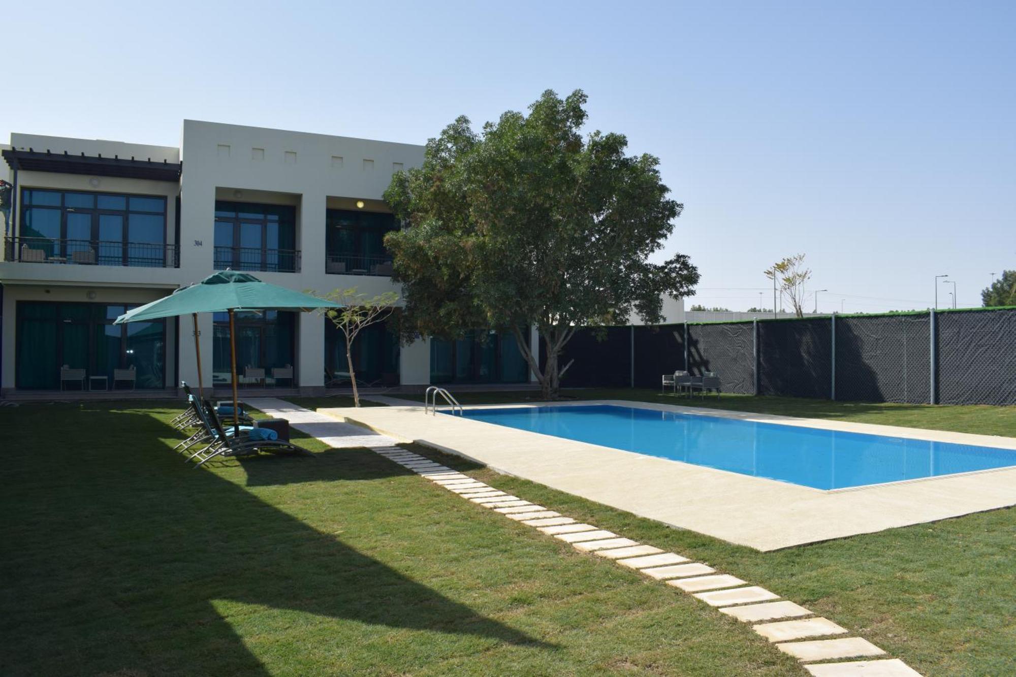 Retaj Salwa Resort & Spa Al Rayyan Exterior photo A villa in Al Reef