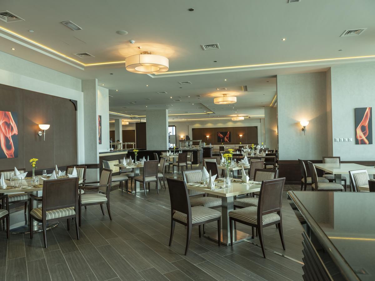 Retaj Salwa Resort & Spa Al Rayyan Exterior photo The restaurant