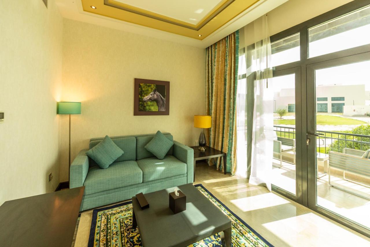 Retaj Salwa Resort & Spa Al Rayyan Exterior photo A living room at the resort